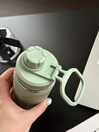 Lululemon Insulated Water Bottle - Kale Green view 2