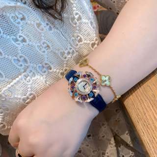 Bulgari Divas' Dream Rose Gold Crystal Purple Leather Watch view 2