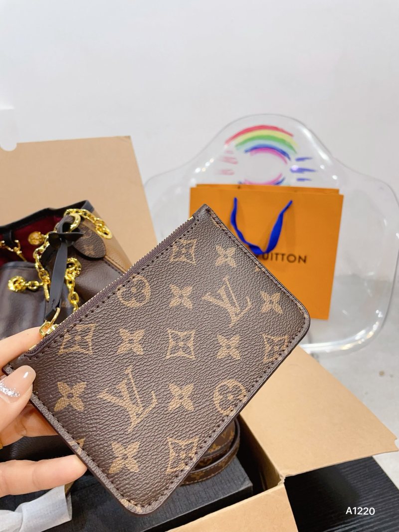 Louis Vuitton Monogram Bucket Bag Brown with Pouch view