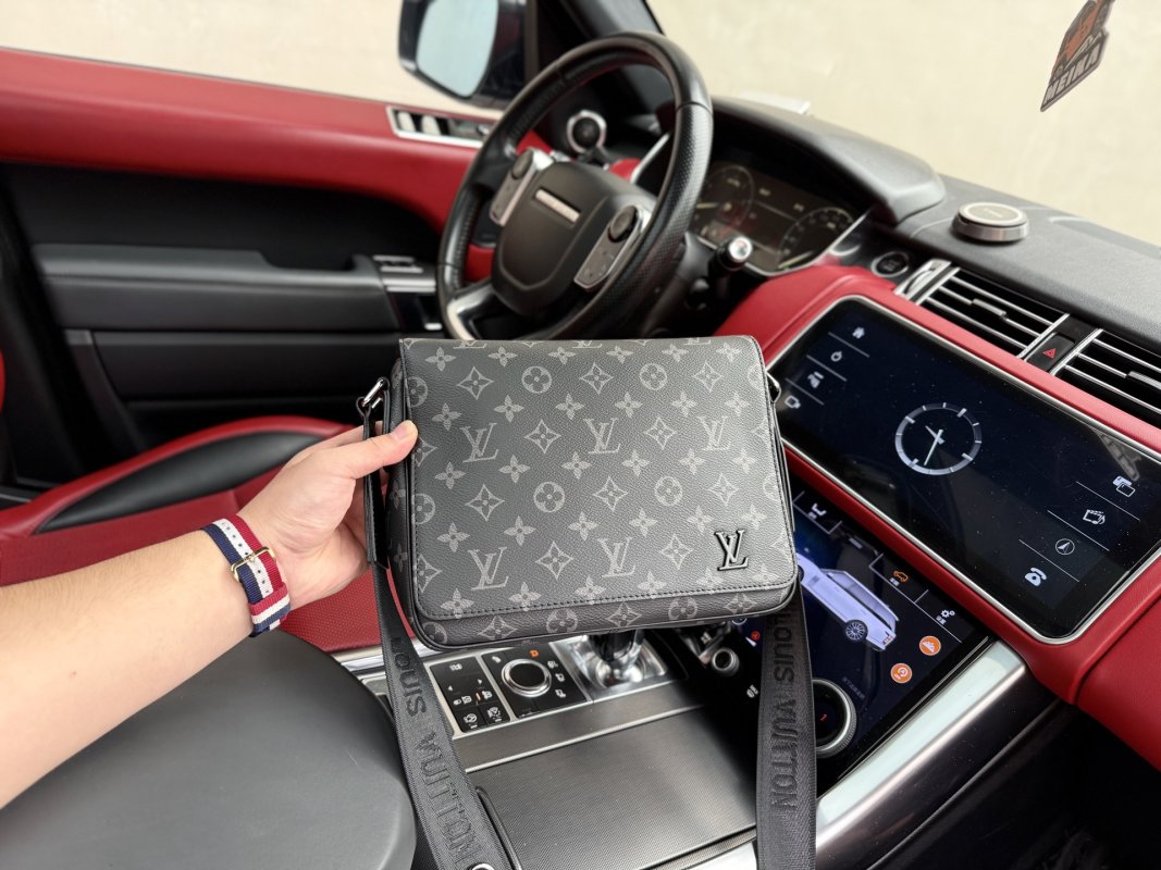 Louis Vuitton District Monogram Messenger Bag Grey & Black view