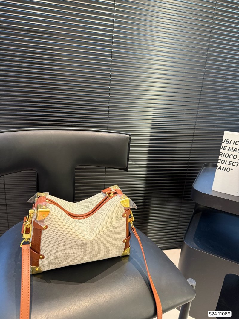 Louis Vuitton Coussin PM Cream & Orange Shoulder Bag view