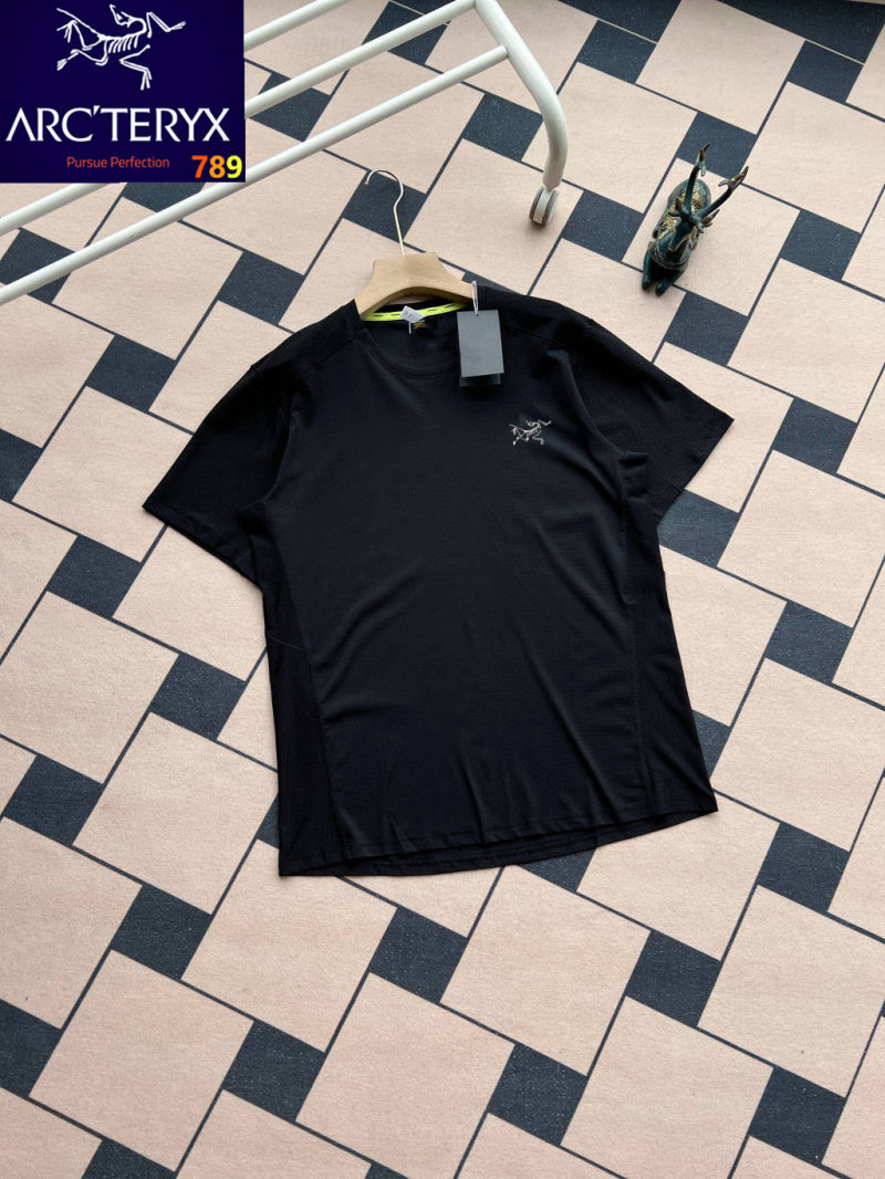 Descente Ice-Silk Breathable Polo Black view