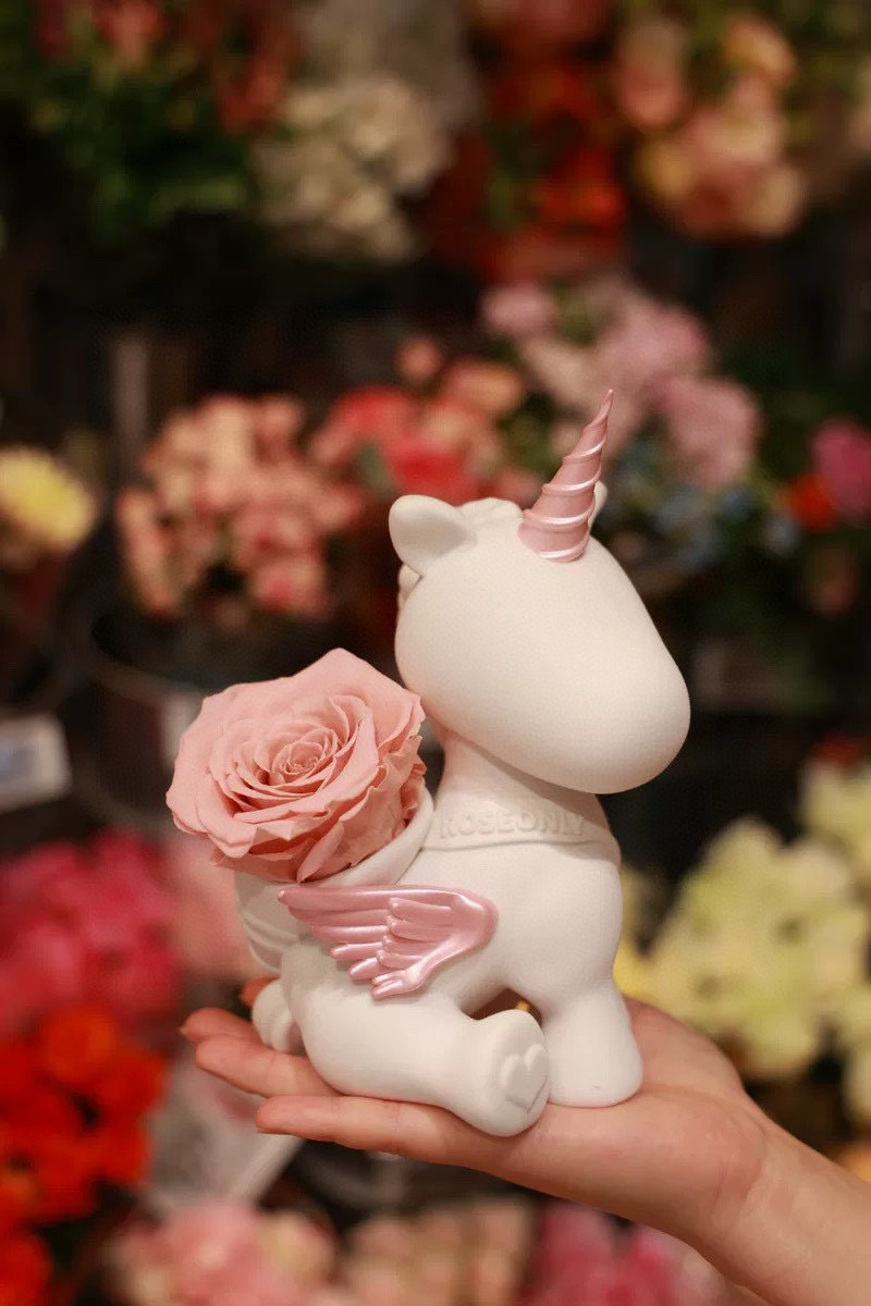 Sweetheart Unicorn Eternal Flower Figurine - White & Pink