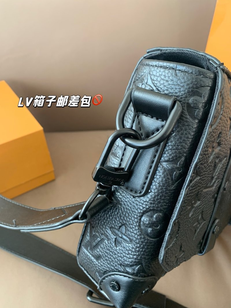 Louis Vuitton Monogram Messenger Bag Black view