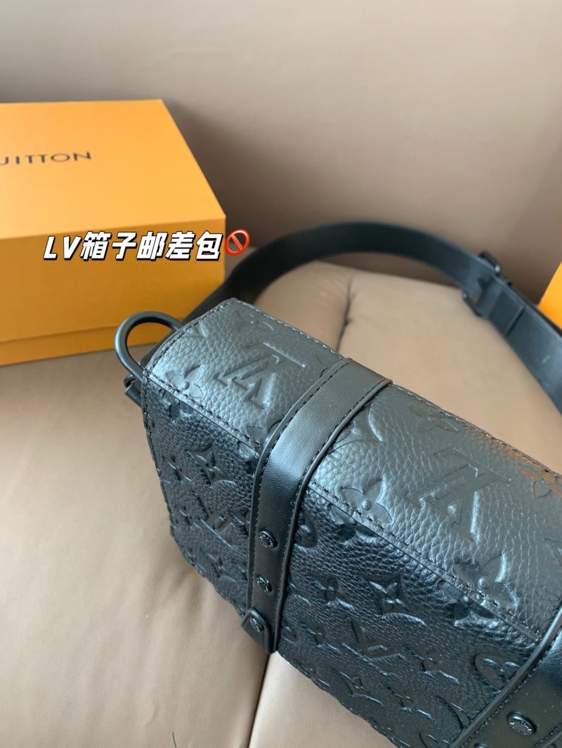 Louis Vuitton Monogram Messenger Bag Black view