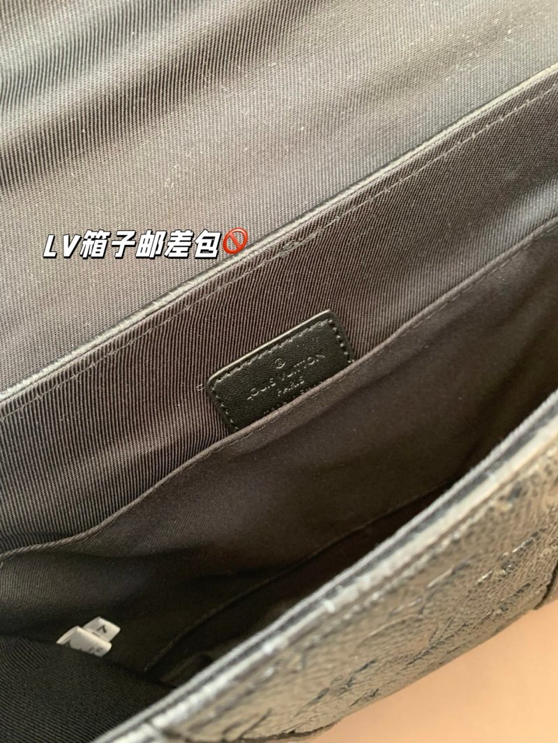 Louis Vuitton Monogram Messenger Bag Black view