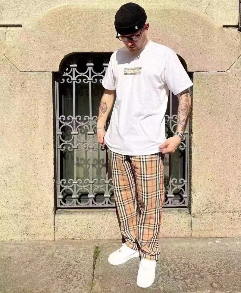 Supreme White Box Logo T-Shirt view