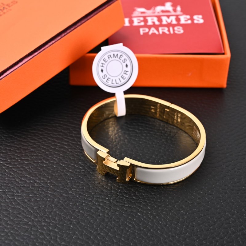 Hermès Enamel Bangle Bracelet Light Grey & Gold
