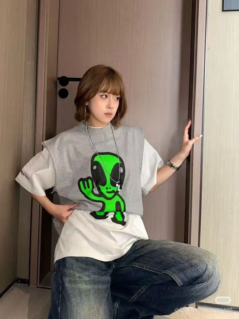 Grey T-Shirt with Green Graphic Print view