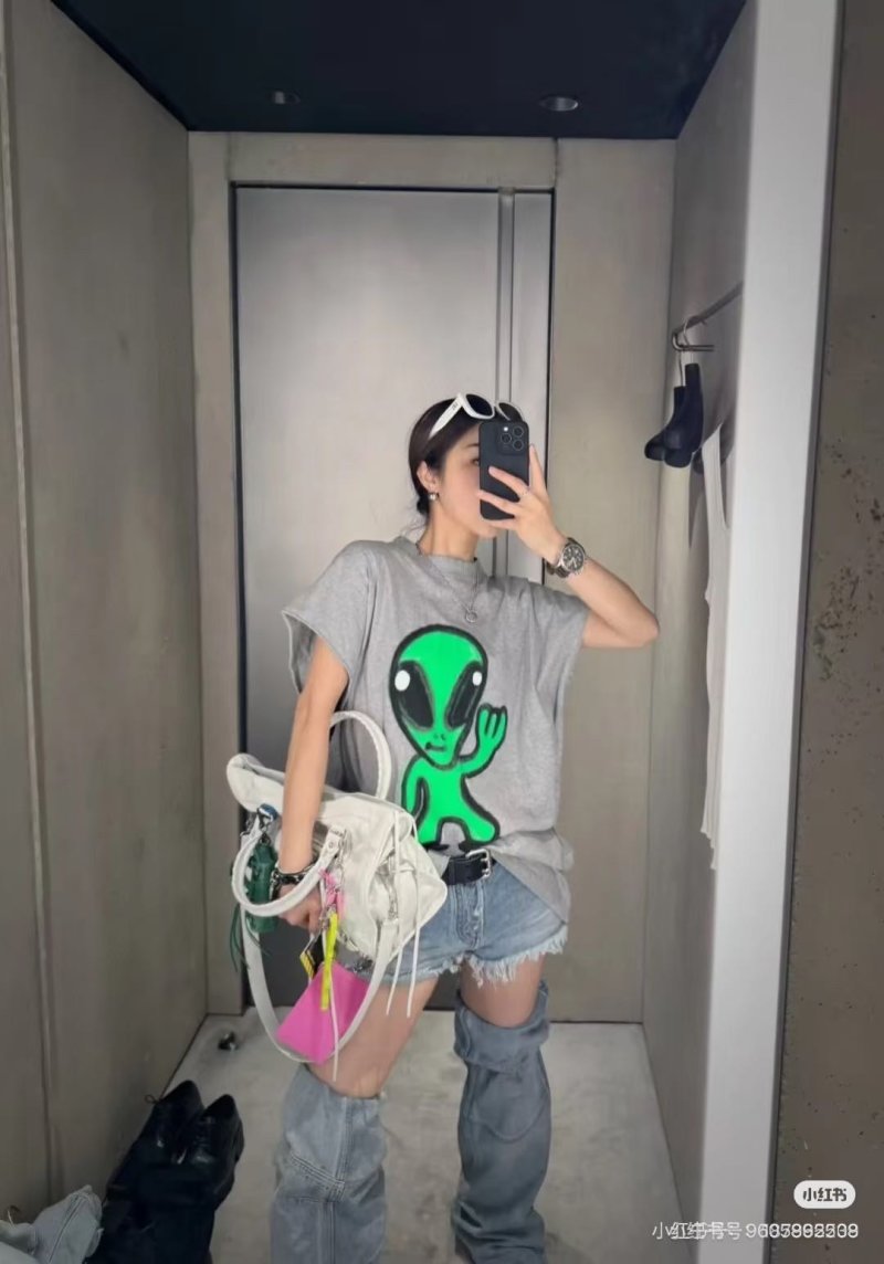 Grey T-Shirt with Green Graphic Print view