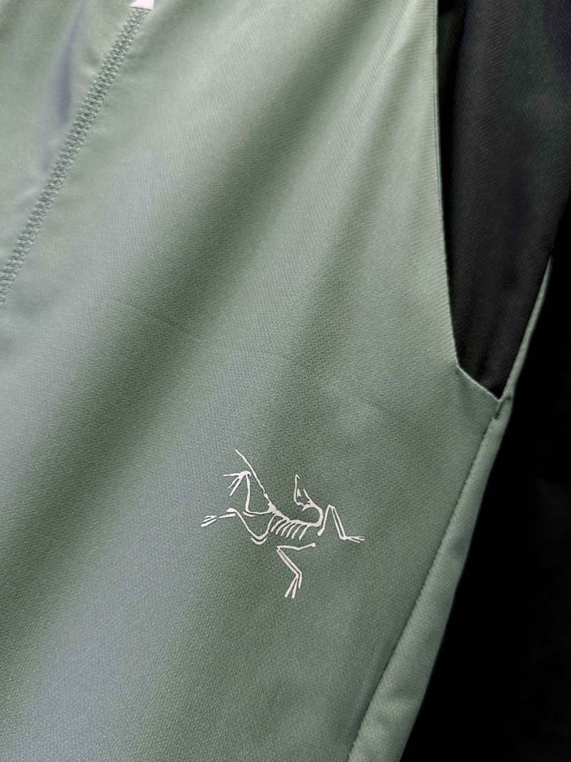 Arc'teryx Black Quick-Dry Outdoor Shorts view