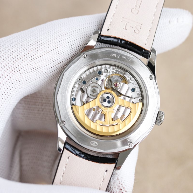 Jaeger-LeCoultre Master Calendar Steel Watch Silver view