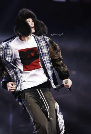 Givenchy Instinct Surrealiste White T-Shirt view 5