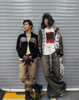 Givenchy Instinct Surrealiste White T-Shirt view 6