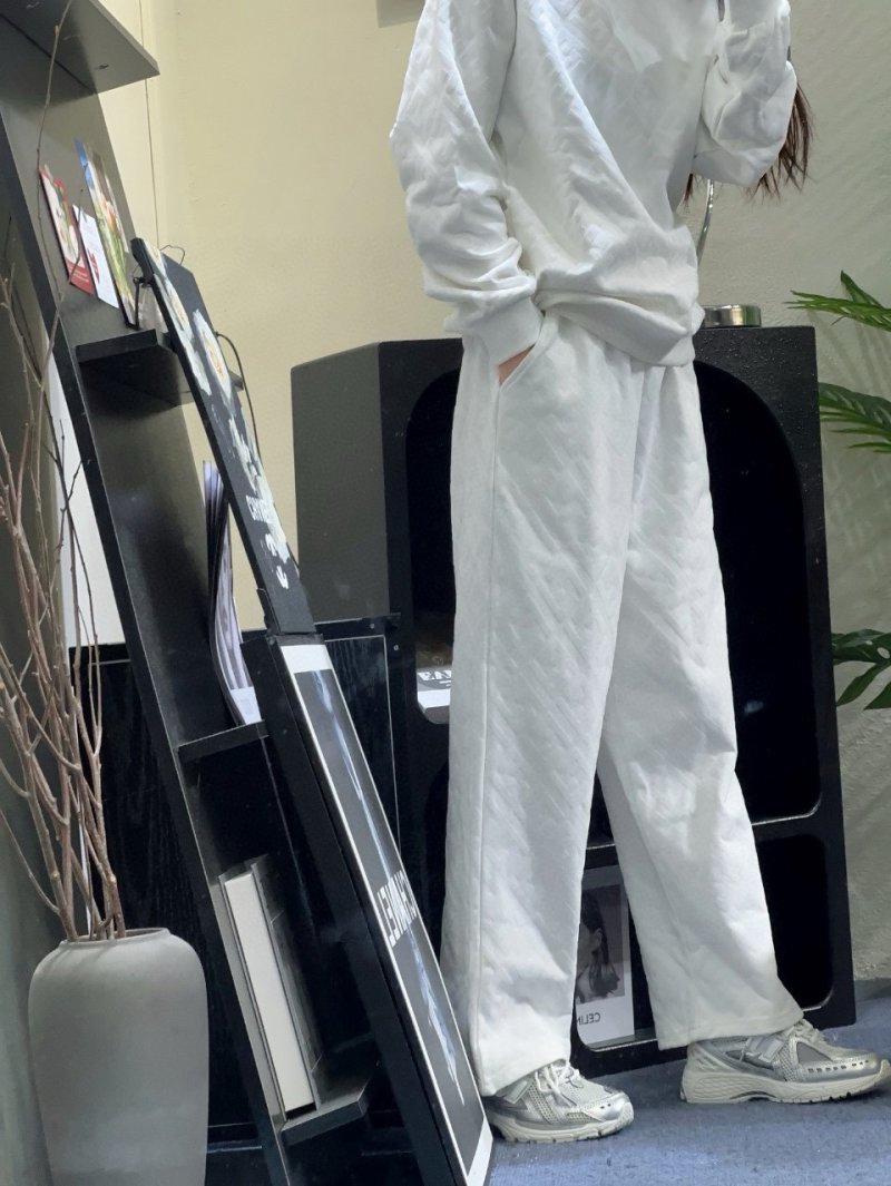 White High-Waist Straight Leg Jeans view