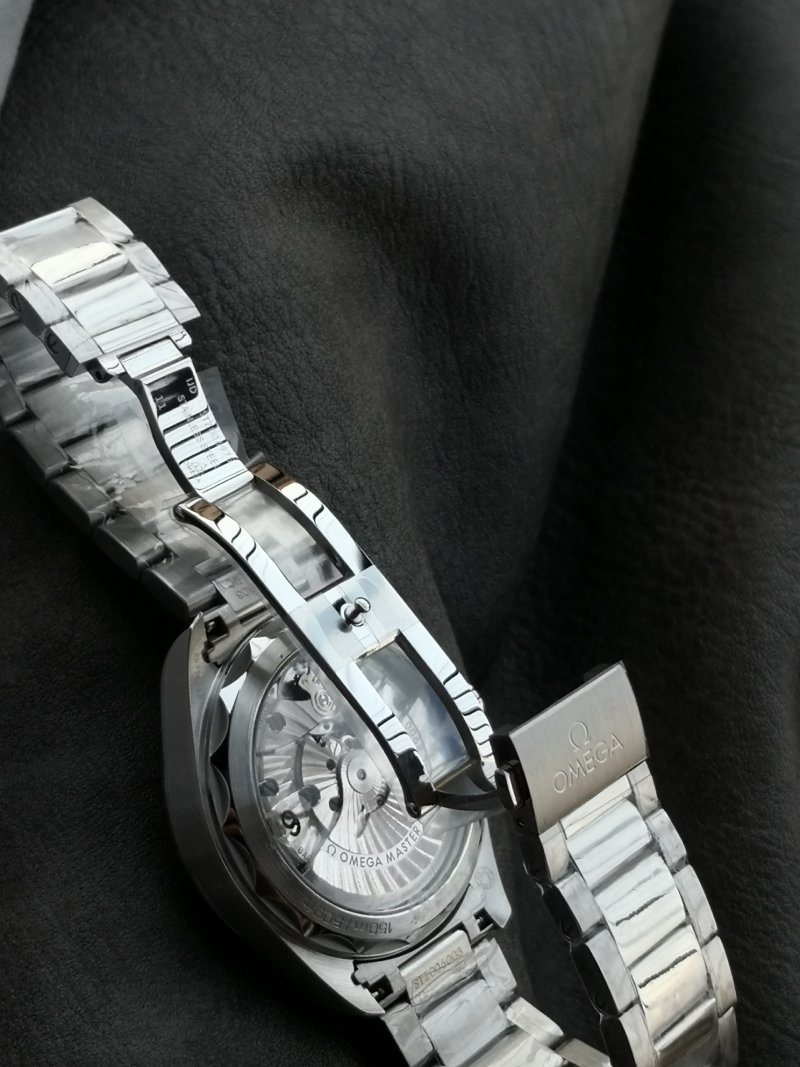 Omega Seamaster 41mm Grey Dial Steel Watch view