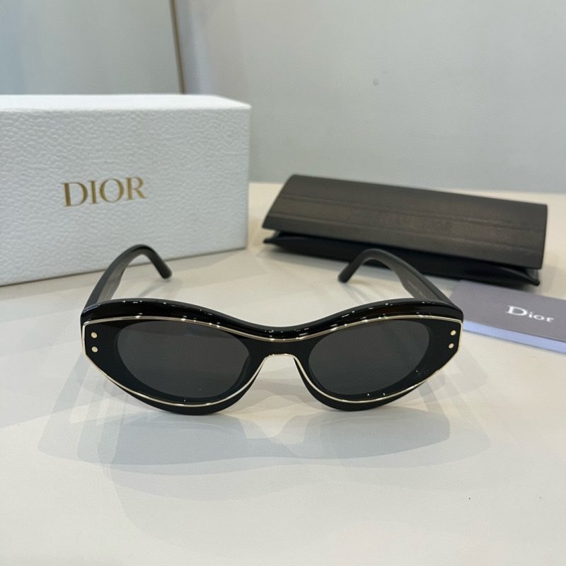 Dior Pacific S1U Black & Gold Oval Sunglasses view