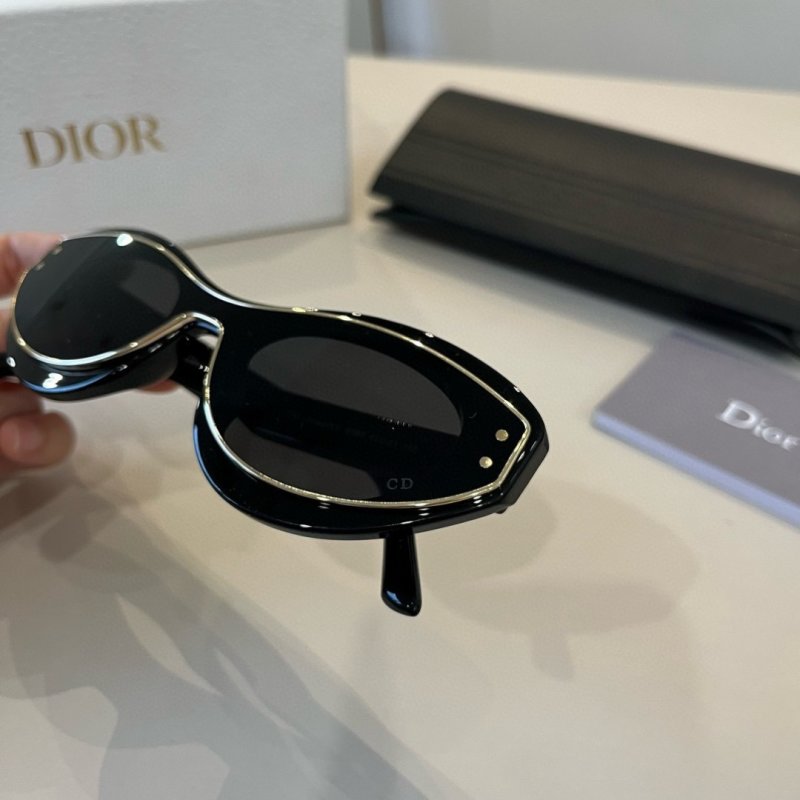 Dior Pacific S1U Black & Gold Oval Sunglasses view