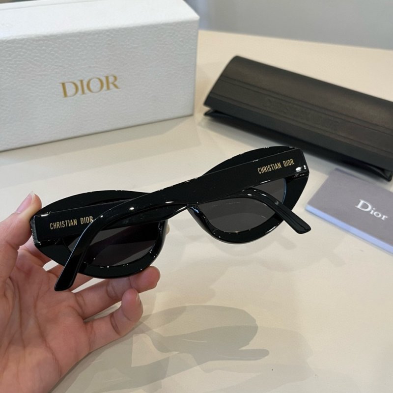 Dior Pacific S1U Black & Gold Oval Sunglasses view