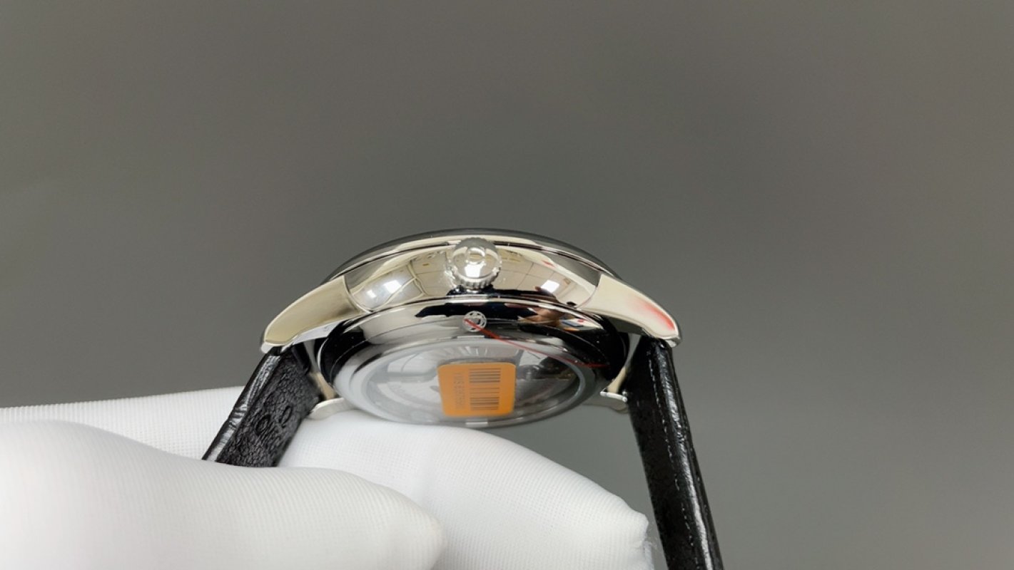 Omega De Ville Prestige Co-Axial Master Chronometer 41mm Steel view