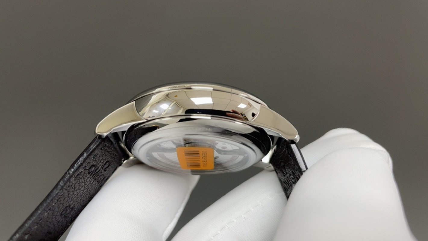 Omega De Ville Prestige Co-Axial Master Chronometer 41mm Steel view