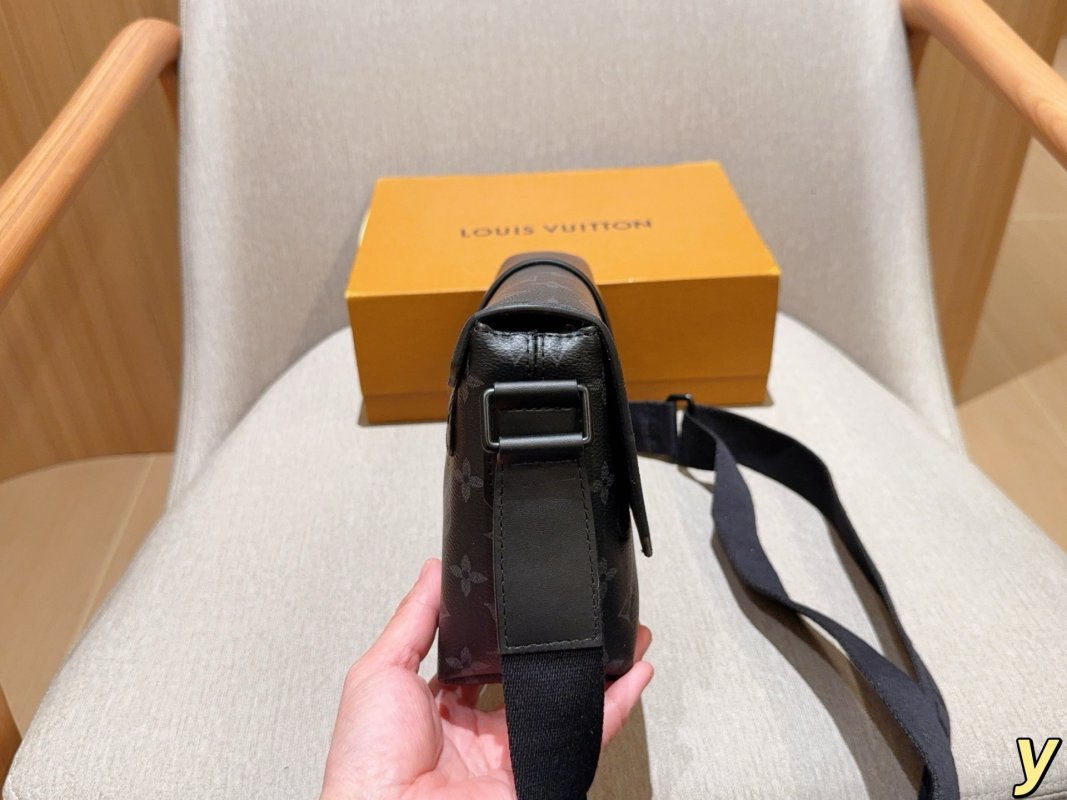 Louis Vuitton Monogram Canvas Black Messenger Crossbody Bag view