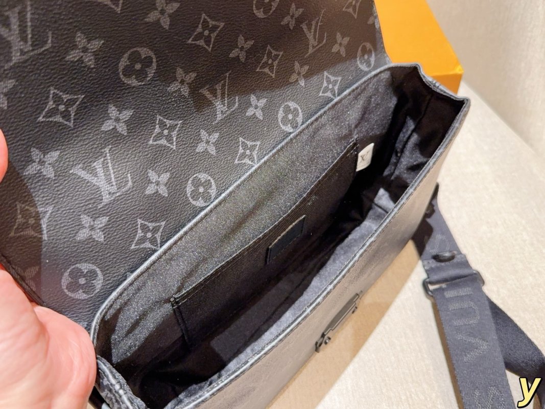 Louis Vuitton Monogram Canvas Black Messenger Crossbody Bag view