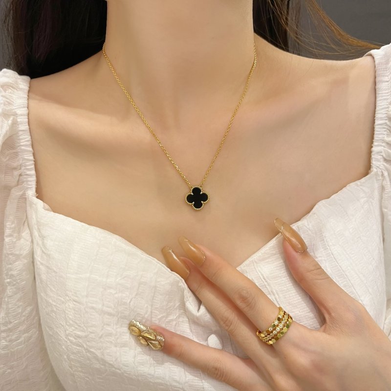 Gold Four-Leaf Clover Black Onyx Pendant Necklace