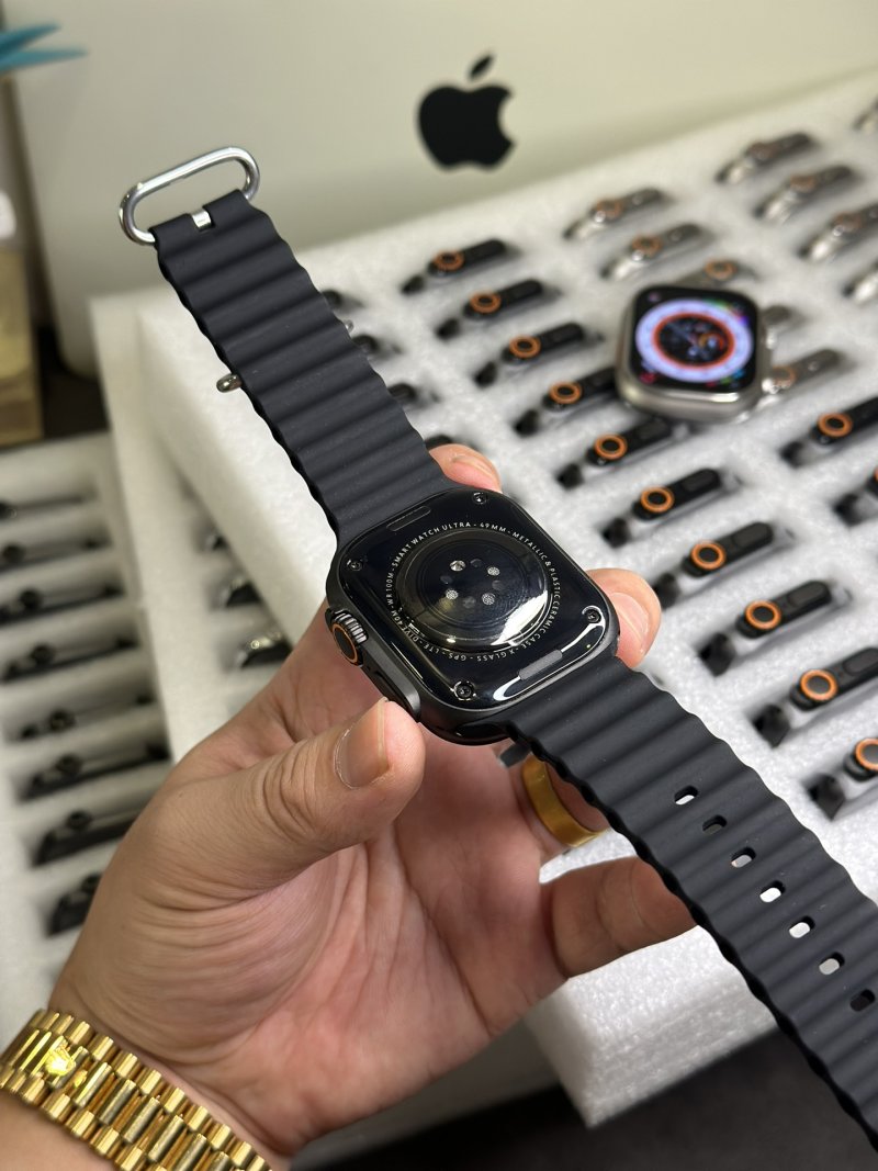 Apple Watch Ultra 2 Black Replica view