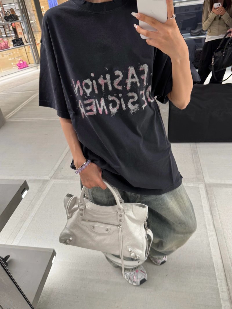 Black Distressed Graphic Print Oversized T-Shirt