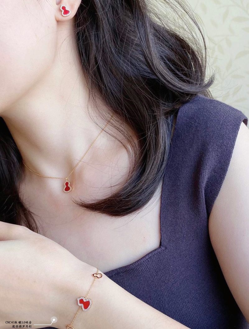 Red Gourd Mini Stud Earrings Gold-Plated view