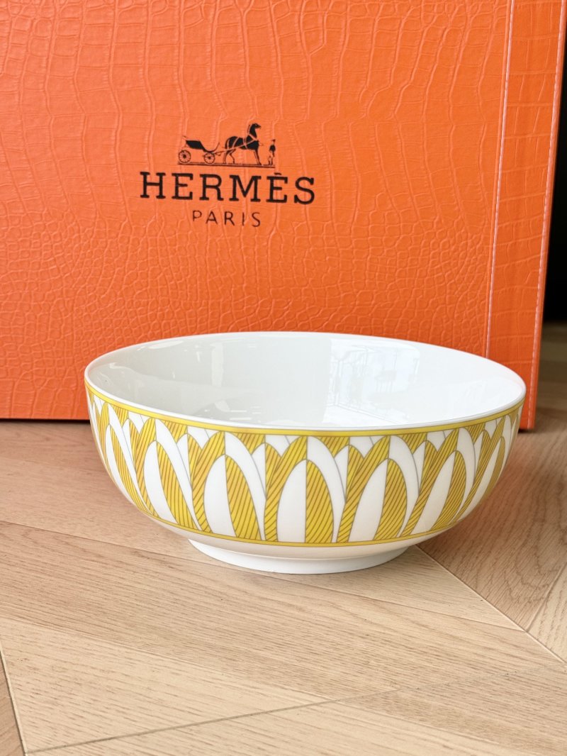 Hermès Paris Gold & White Ceramic Soup Bowl