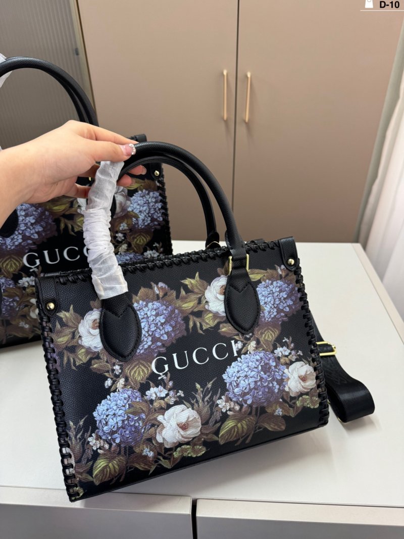 Gucci Floral Print Tote Bag Black