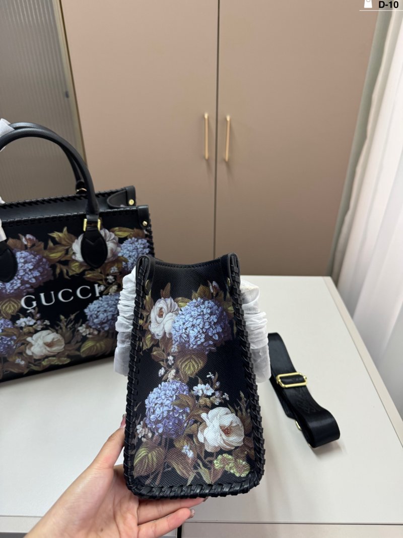 Gucci Floral Print Tote Bag Black view
