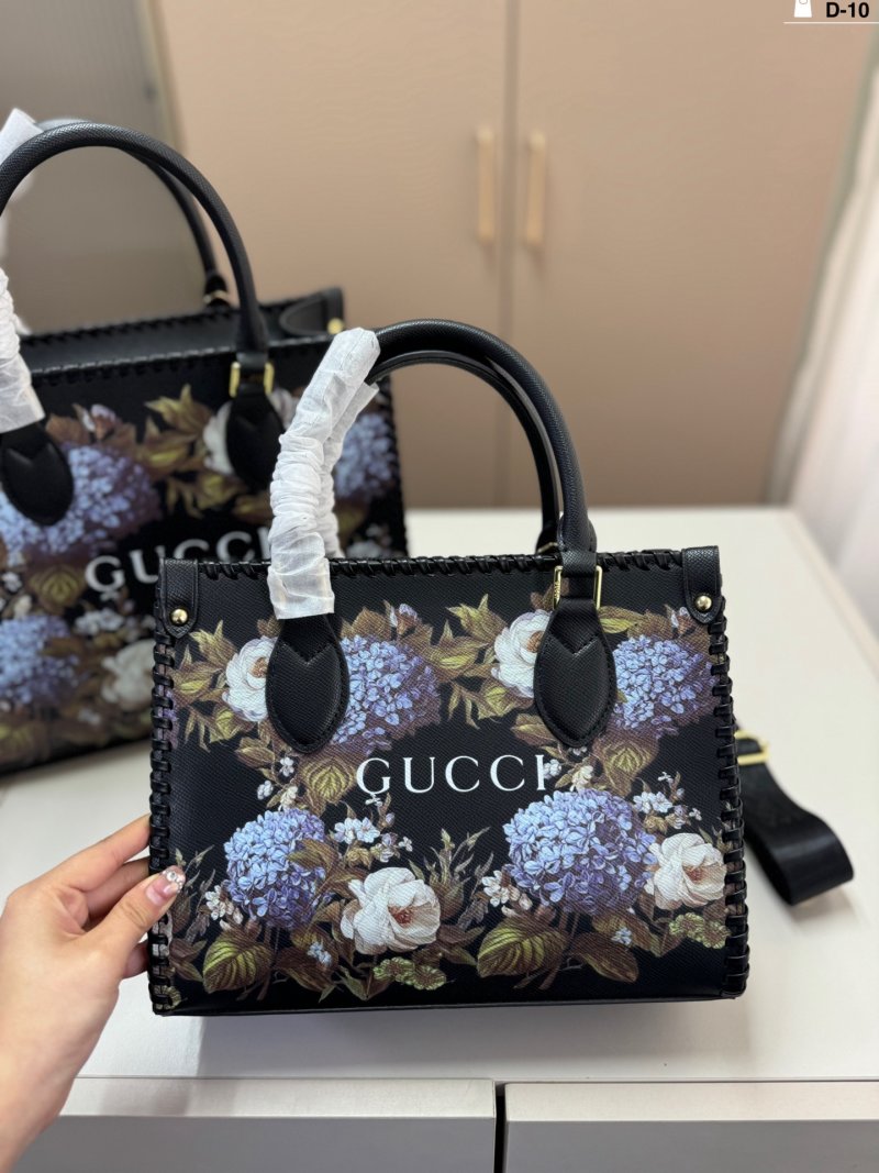 Gucci Floral Print Tote Bag Black view