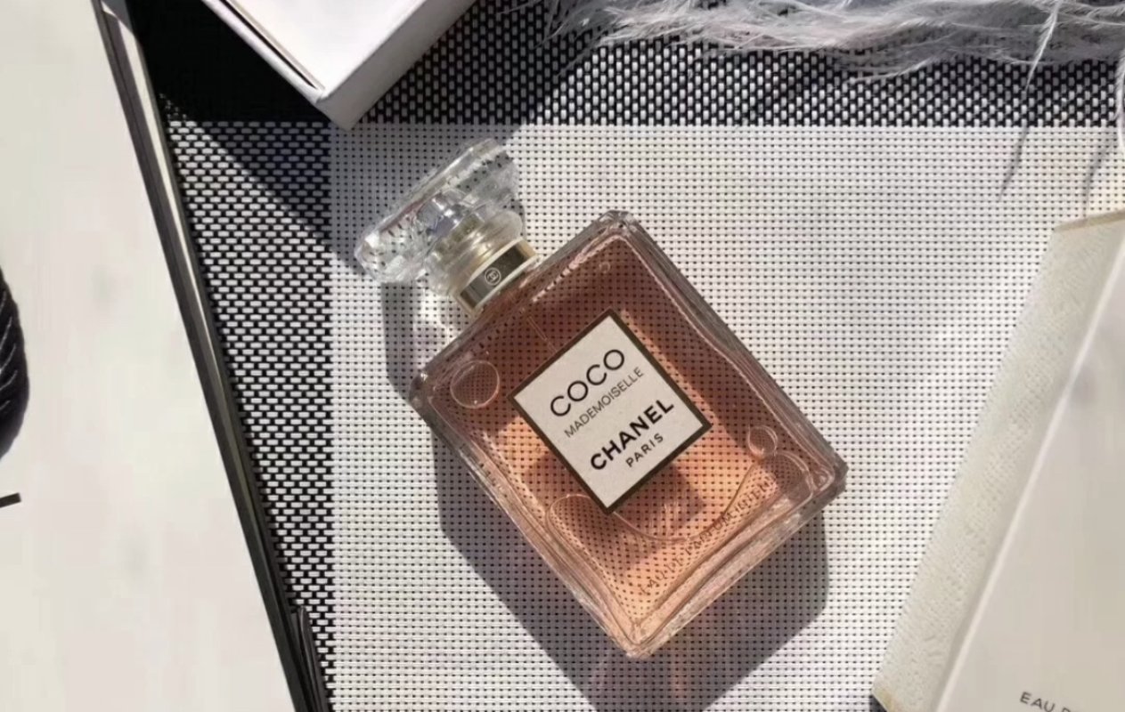 Chanel Coco Mademoiselle Eau de Parfum Intense 100ml view
