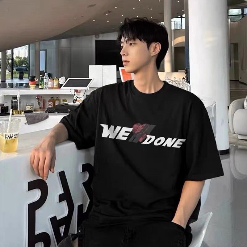 WE DONE Graphic Print Black T-Shirt