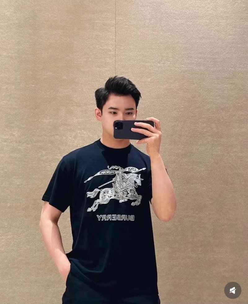 Burberry Black Short-Sleeve Graphic T-Shirt