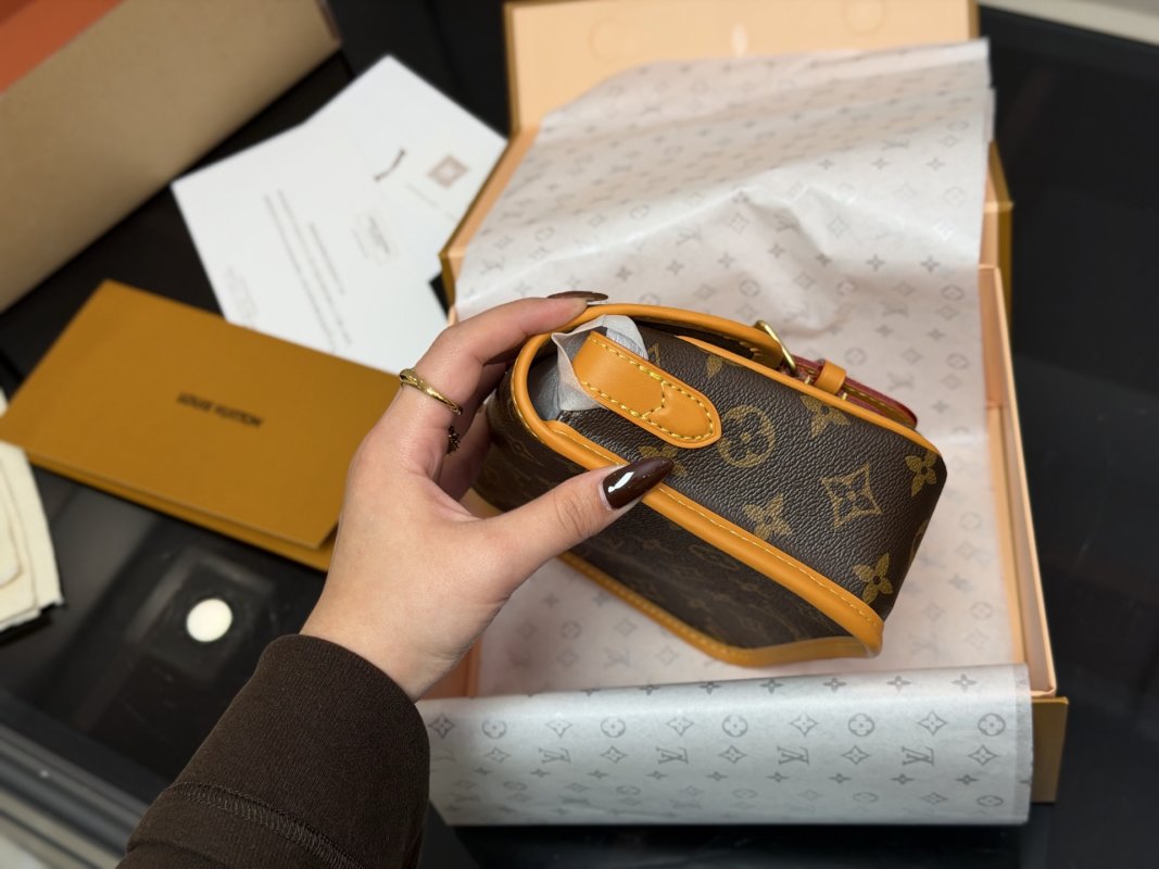 Louis Vuitton Monogram Satchel Messenger Bag Brown Orange view
