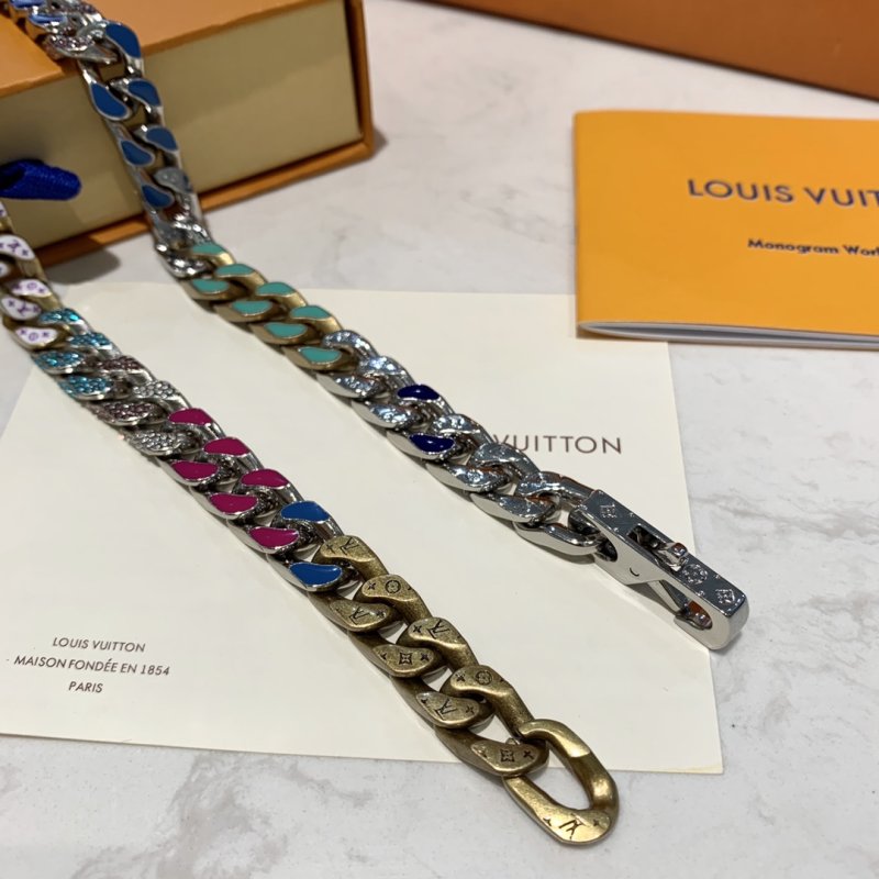 Louis Vuitton Chain Links Multicolor Cuban Necklace 60cm view
