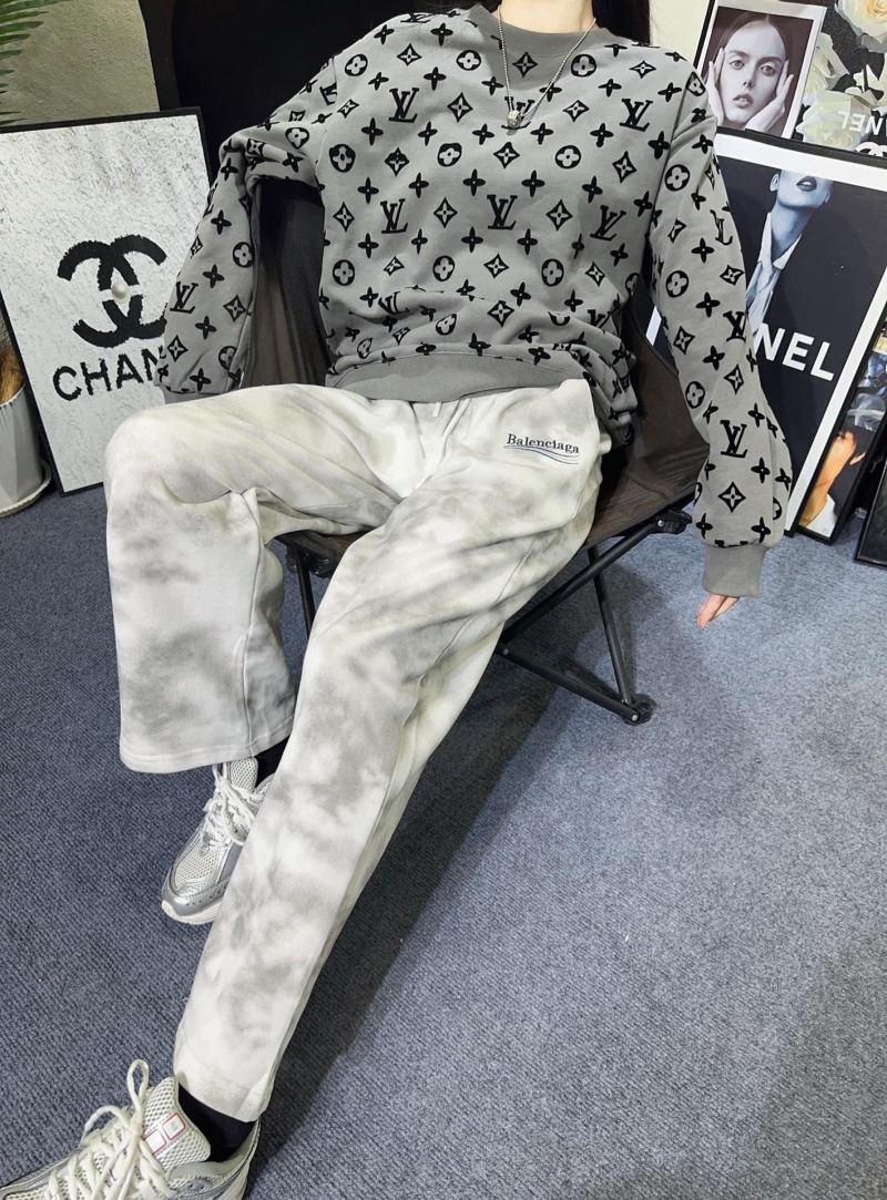 Louis Vuitton Monogram Crewneck Sweatshirt Grey