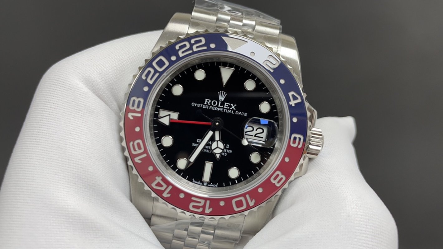 Rolex GMT-Master II Pepsi 40mm Steel Watch view