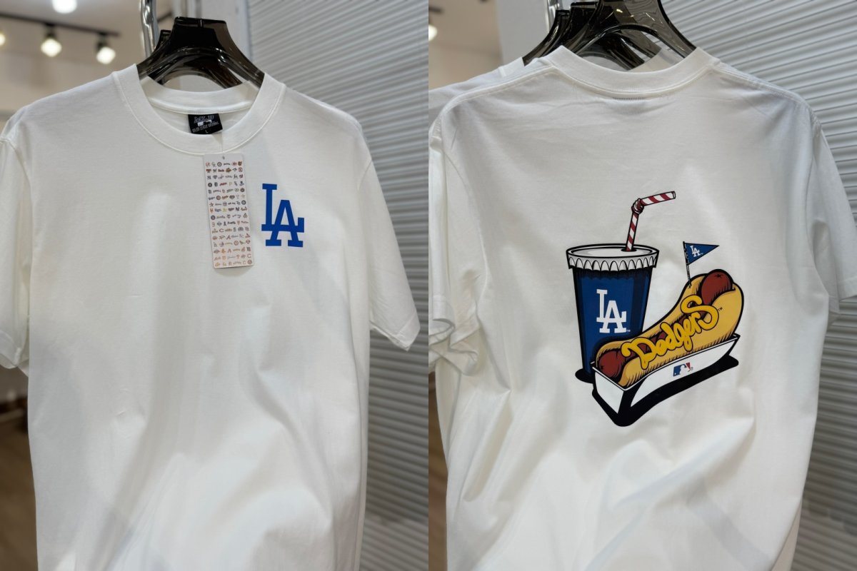 MLB Yankees Classic Logo White T-Shirt view