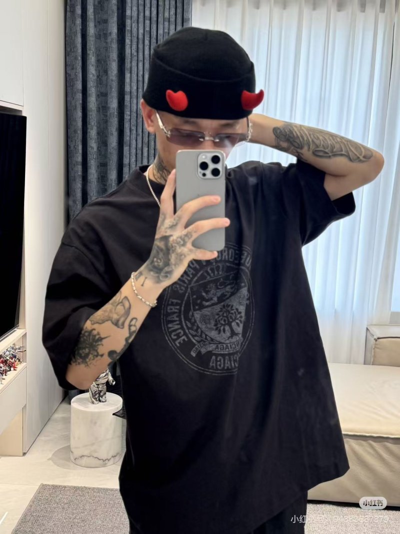 Black Oversized Graphic T-Shirt with Emblem Print