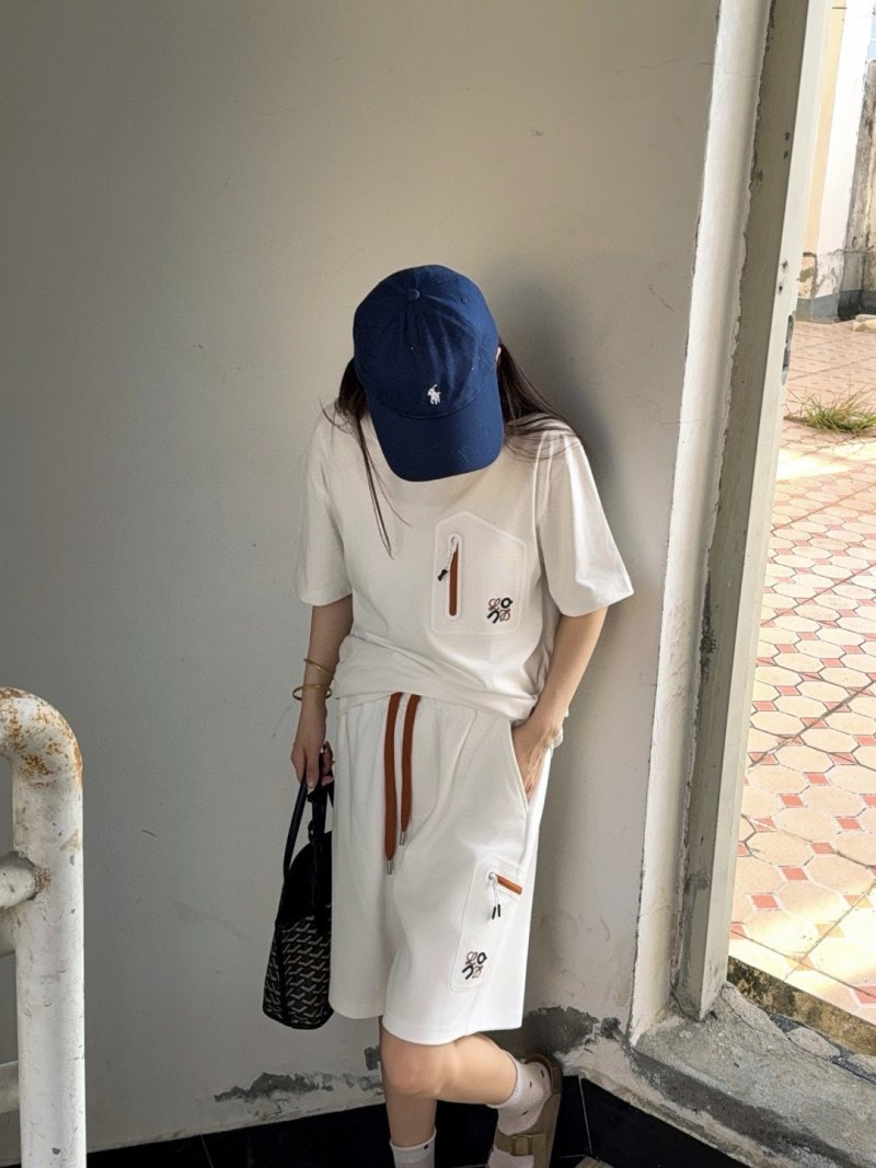 White Casual Shorts with Embroidered Details