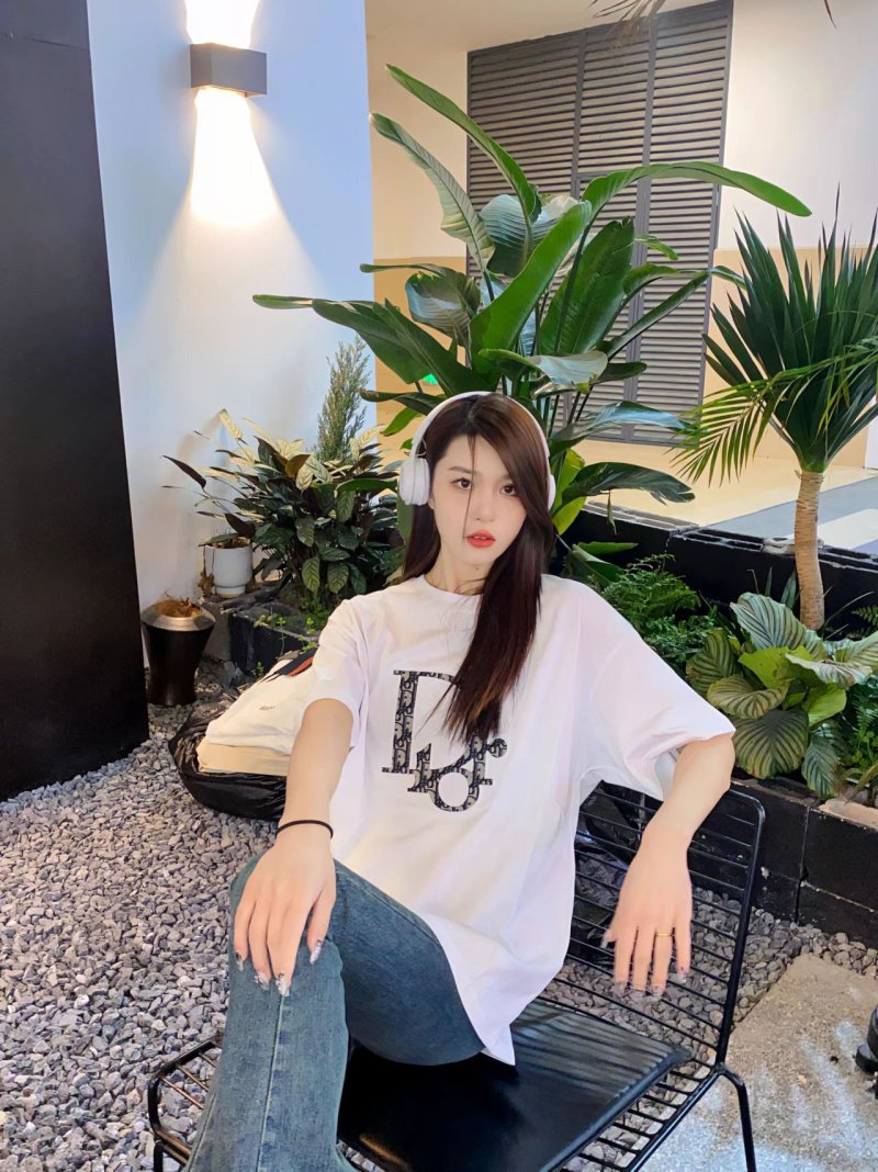 White Graphic Print Short Sleeve T-Shirt view