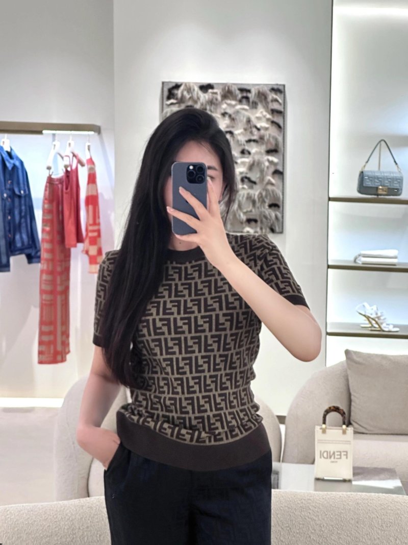 Monogram Pattern Short Sleeve T-Shirt Brown view