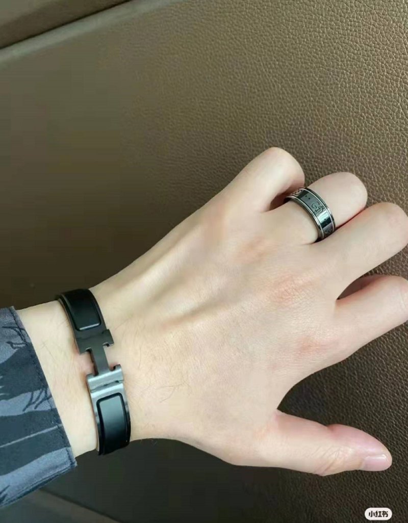 Hermès Enamel Bangle Bracelet - Black & White view