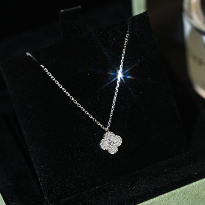 Van Cleef & Arpels Mini Four Leaf Clover Diamond Necklace Silver view