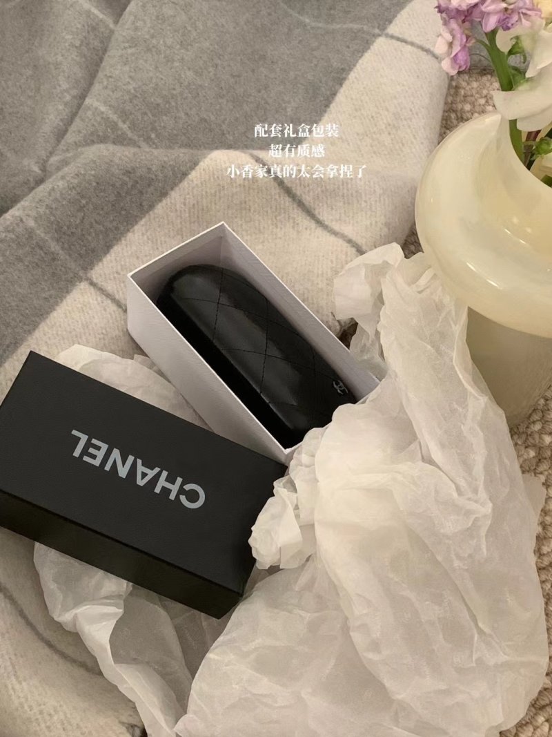 Chanel Black Round Frame Blue Light Glasses view
